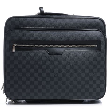 pilot case louis vuitton